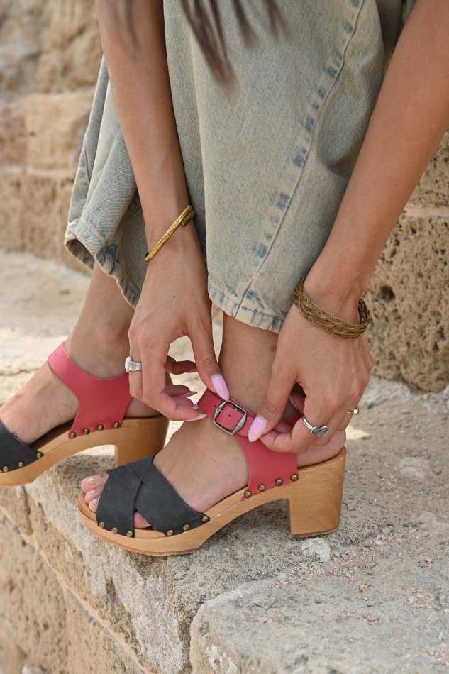 כפכפי עץ רונה סנדלים