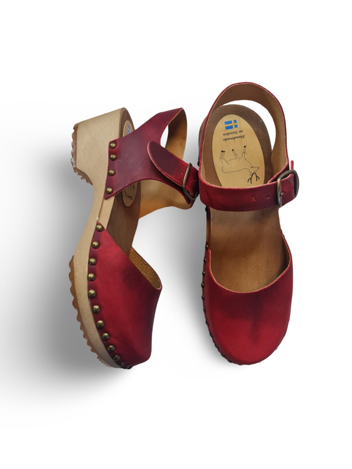 בובה אדום נמוך