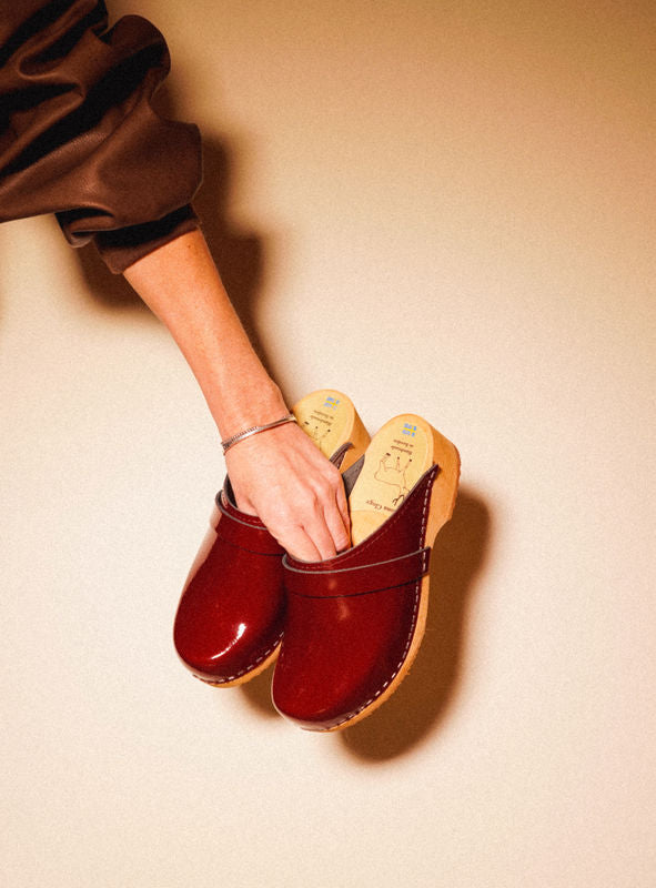 קבקבי עץ בורדו לק