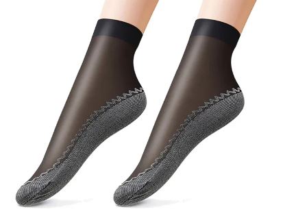 גרביים שקופים גוון שחור