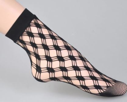 גרביים תחרה אוסטרית