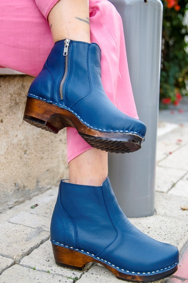 מגפונים כחול פטרול