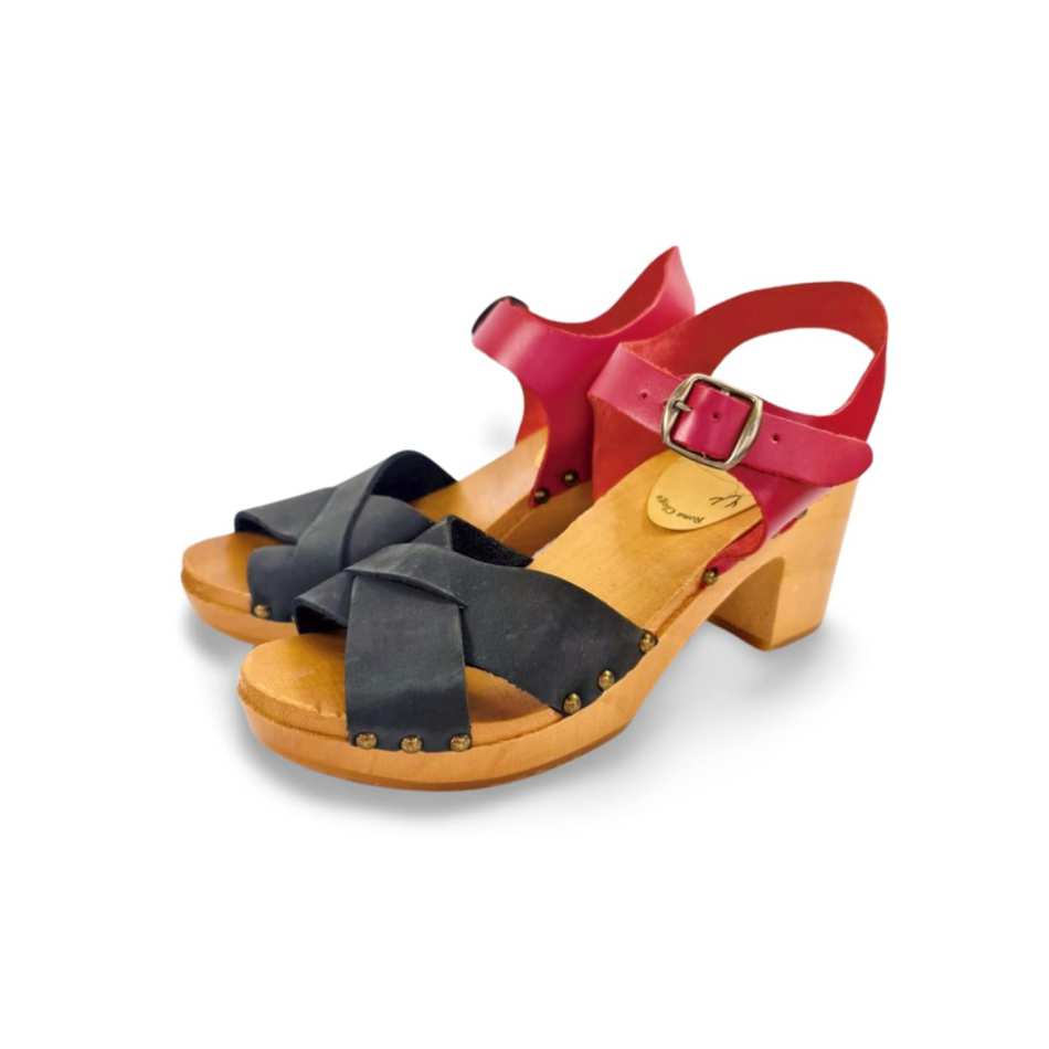 סנדל אפור ורוד קבקבי העץ של רונה