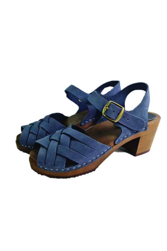 סנדל עץ כחול