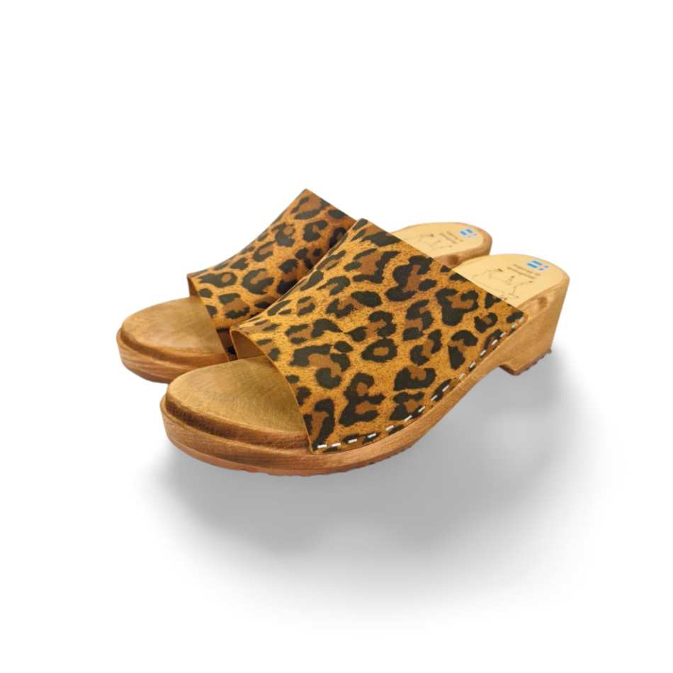 כפכפי עץ פיפ טו מנומר