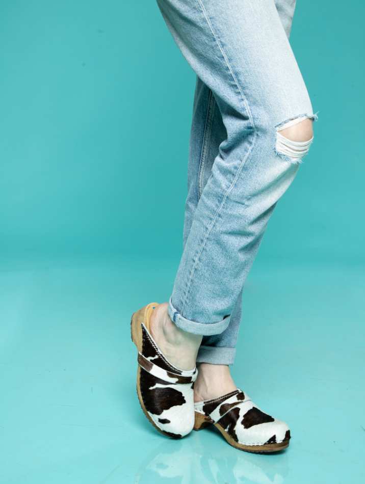 כפכפי עץ רונה דגם פרה