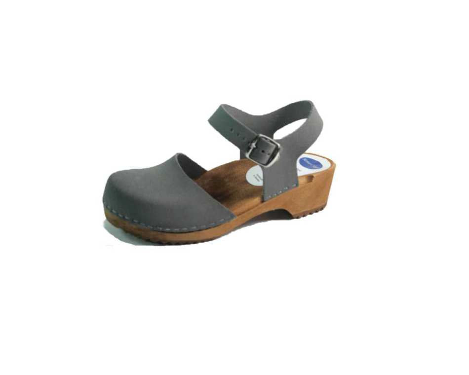 כפכפי עץ סנדל בובה אפור