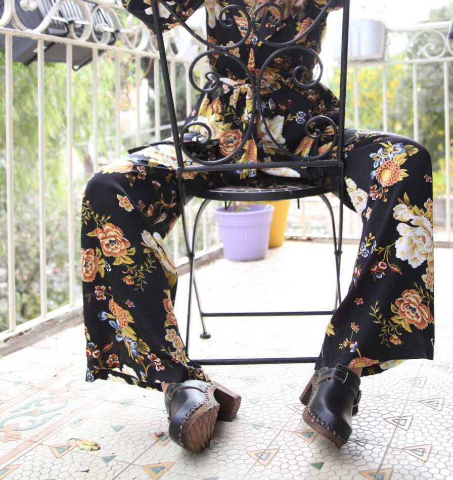 קבקבי עץ שחור ניטים