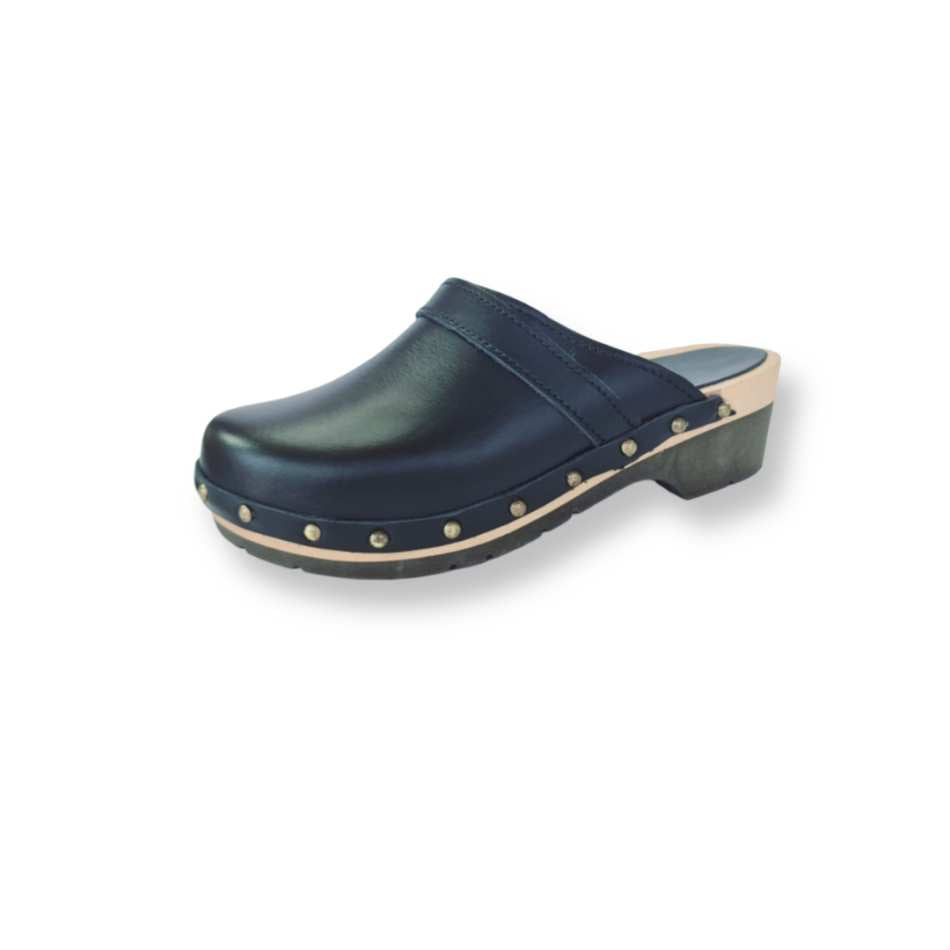 קבקבי עץ שחור ניטים