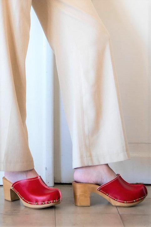 קבקבי אסטלה אדומים