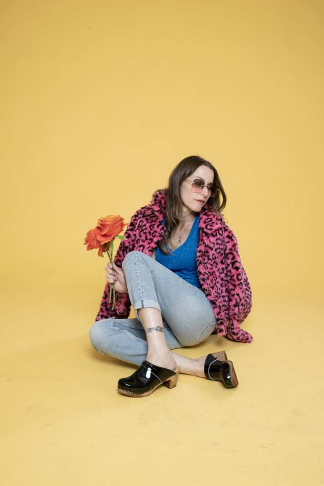 קבקבי עץ רונה שחור לק גבוה