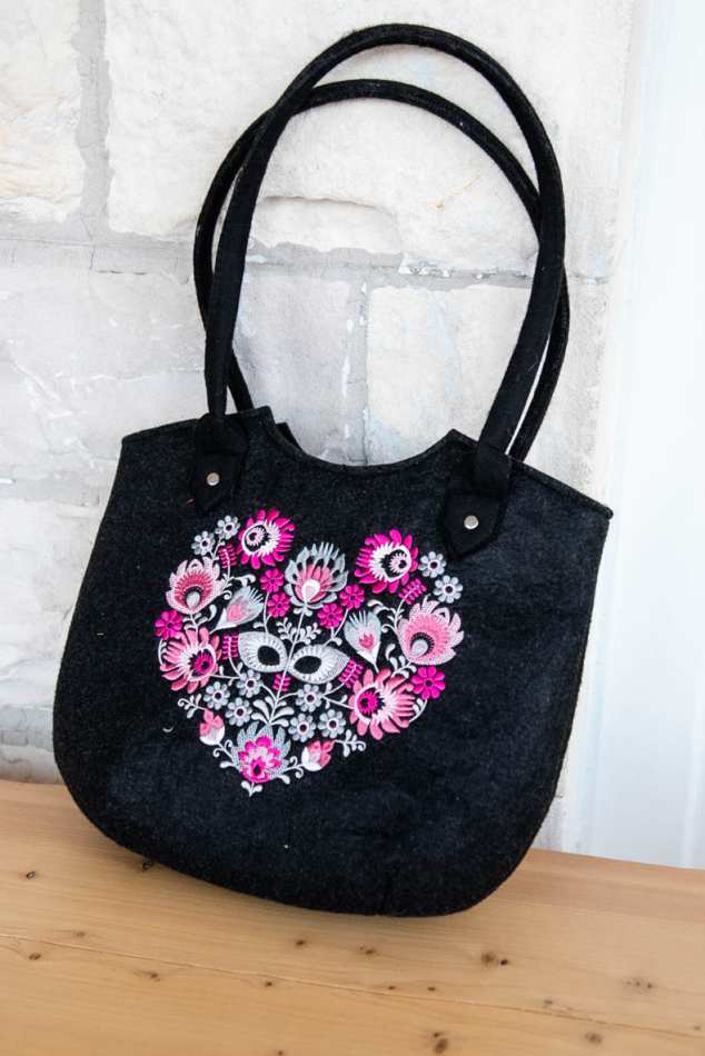 תיק בינוני רקמת פרחים