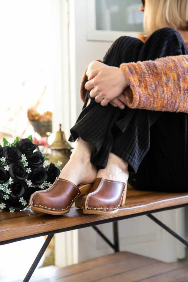 קבקבי עץ אסטלה חום אגוז