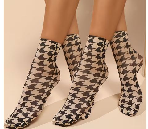 גרביים בדוגמת האונדסטוּת