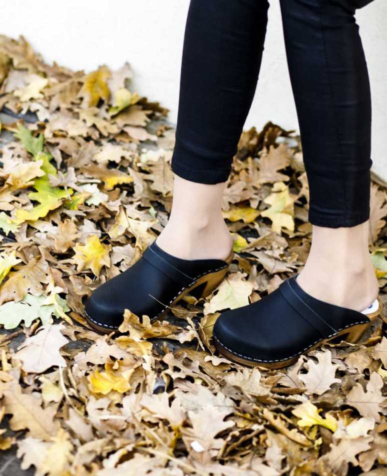 ככפי עץ רונה שחור מט RONA CLOGS