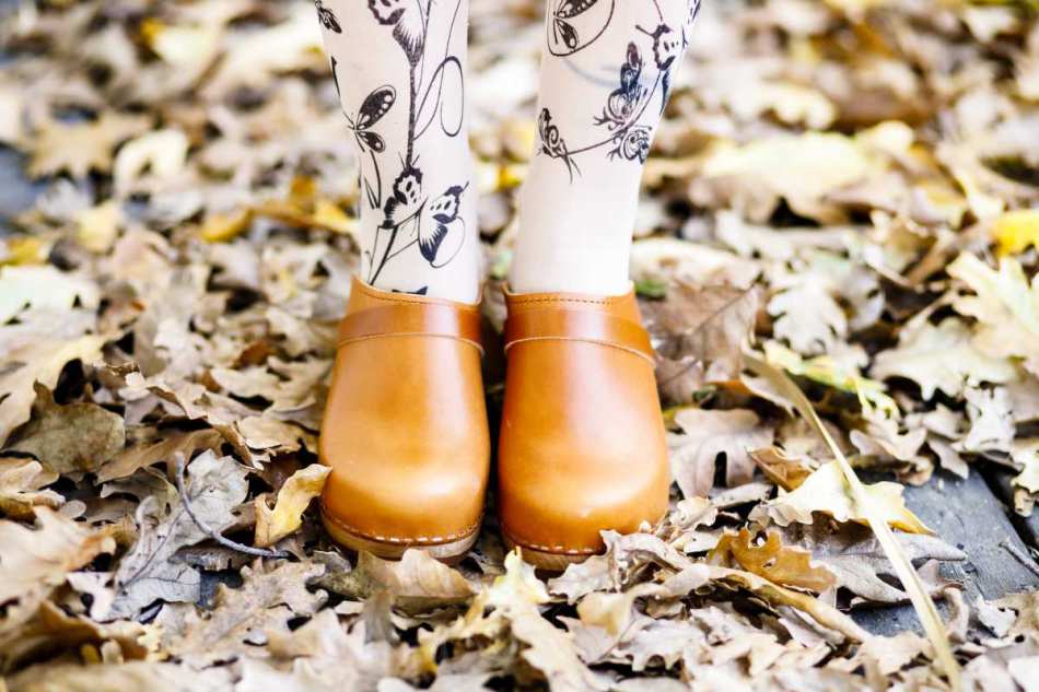 קבקבי עץ חום בהיר