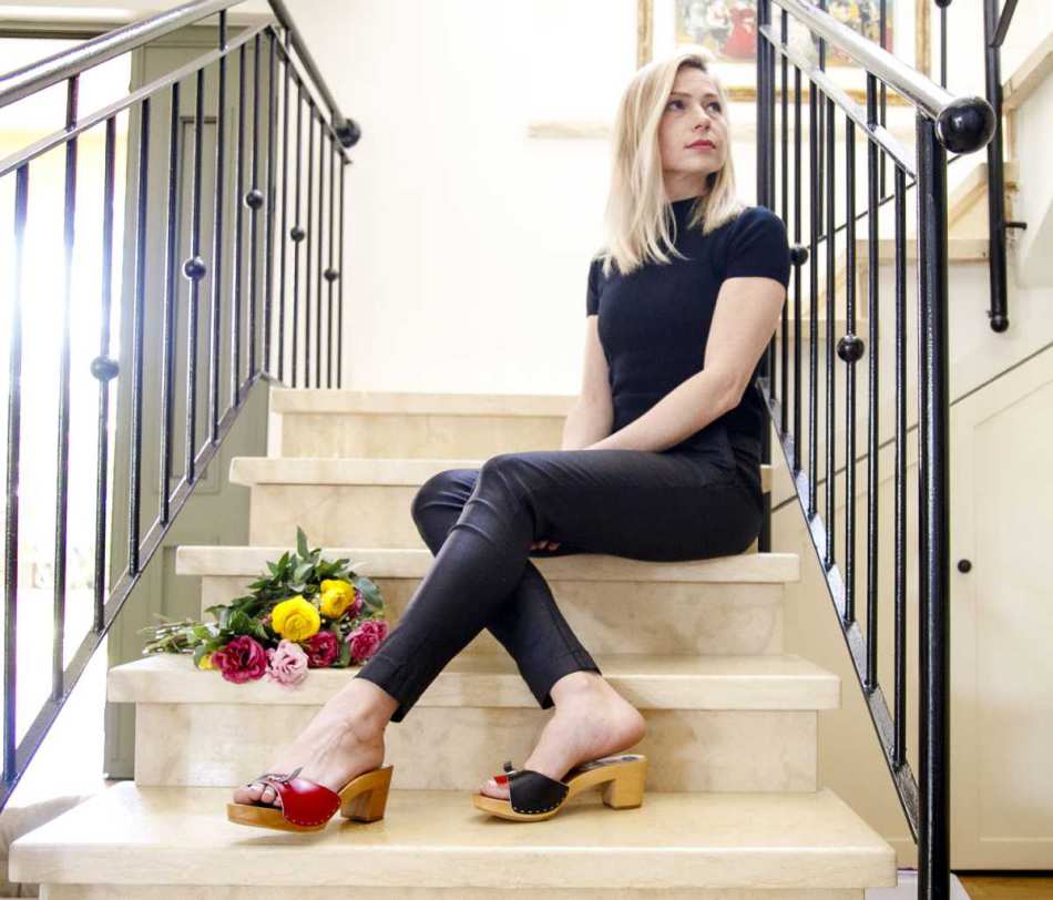 מולטי אדום שחור