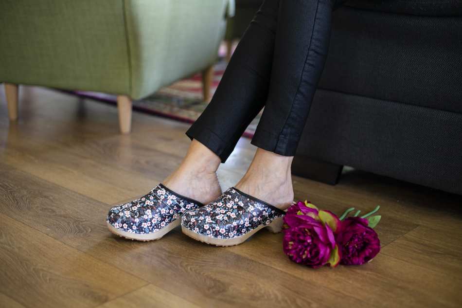 קבקבי עץ פרחי שלג