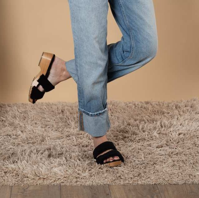 טבע נאות סליידר פרווה שחור