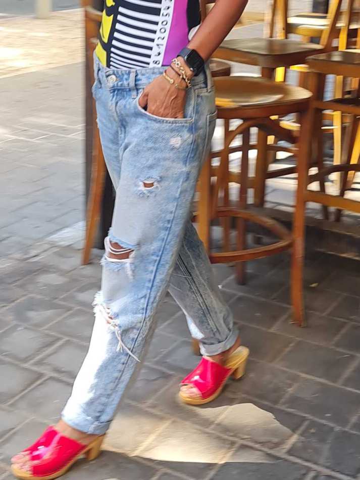 כפכפי עץ פיפ טו אדום לק