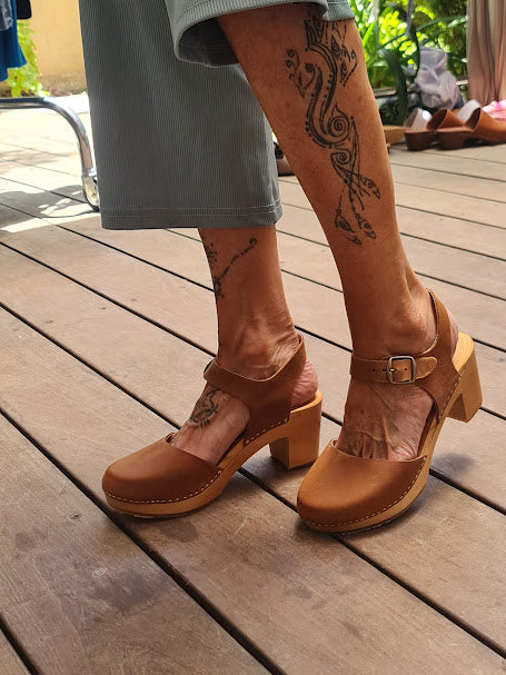 קבקב בובה חום וינטג