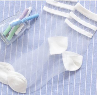 גרביים סיומת שני פסים לבנים