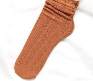 גרביים סרוגים חום כתום