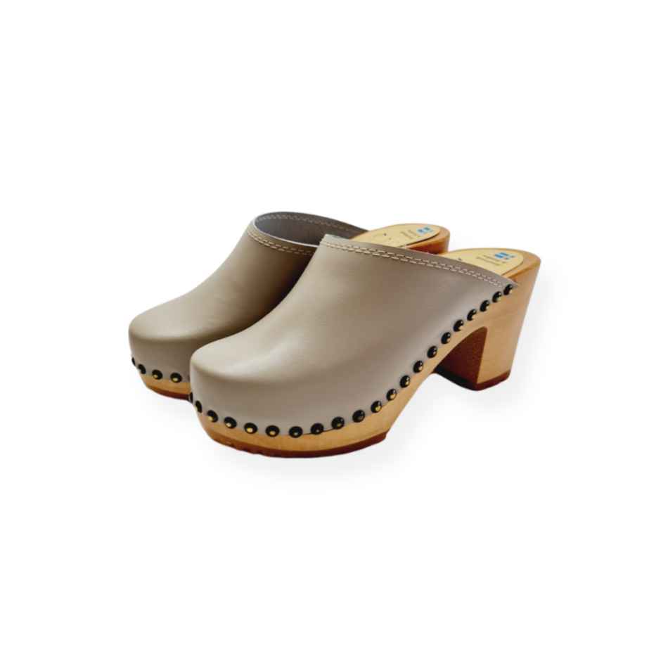 קבקבי עץ מילנה בז