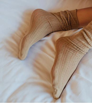 סרוג חום בהיר