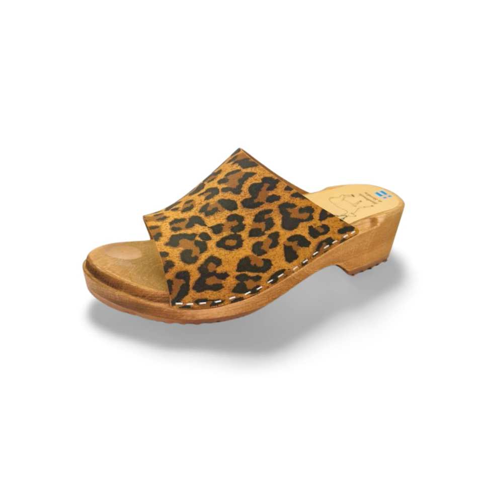 כפכפי עץ פיפ טו מנומר