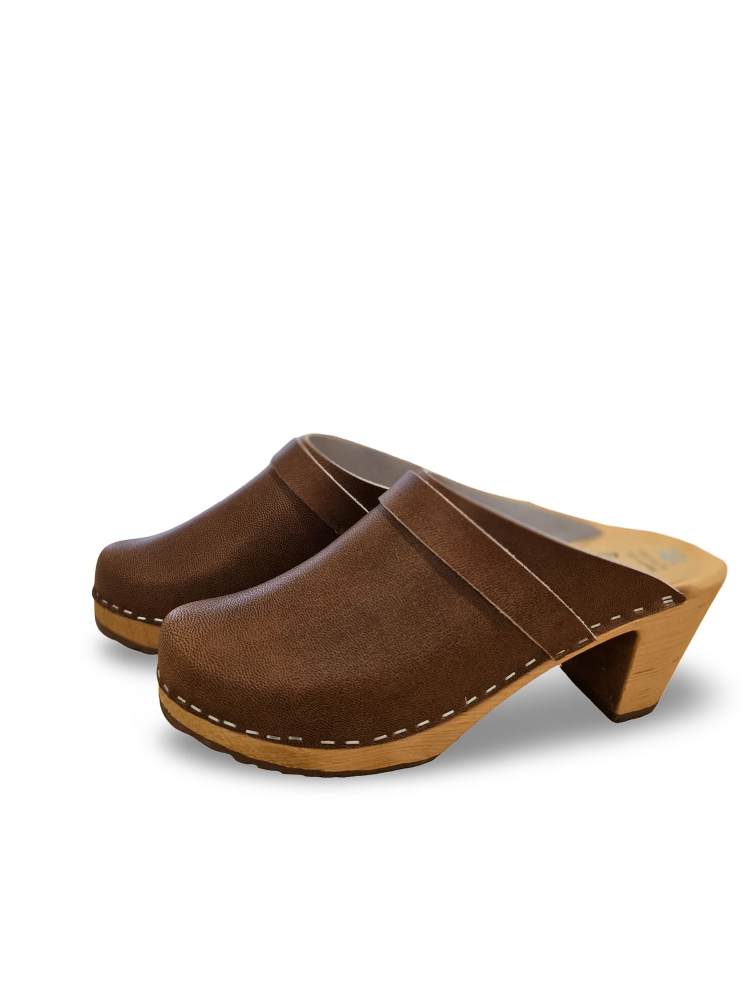 כפכפי העץ של רונה