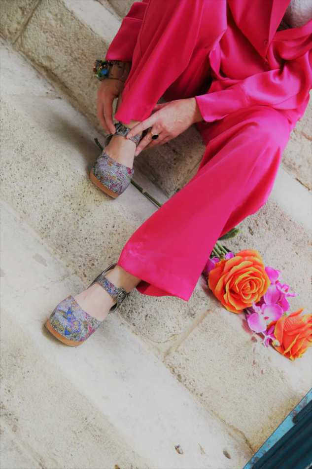 קבקבי עץ בובה ART