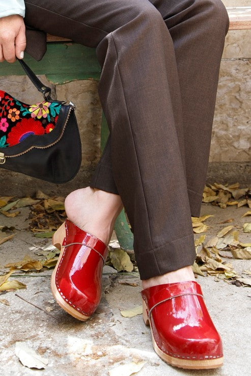 קבקבי עץ בורדו לק