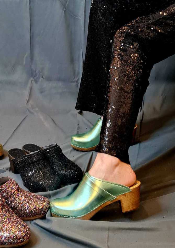 קבקבי עץ ירוק מנטה מטאלי