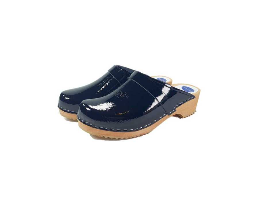 קבקבי עץ כפכפים שחור לק