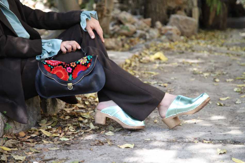 קבקבי עץ ירוק מטאלי