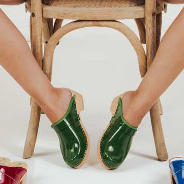 קבקבי עץ ירוק לק