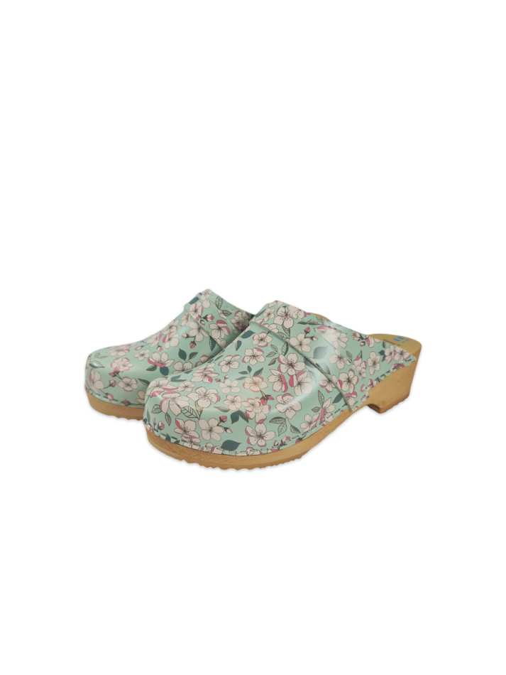 קבקבי העץ של רונה