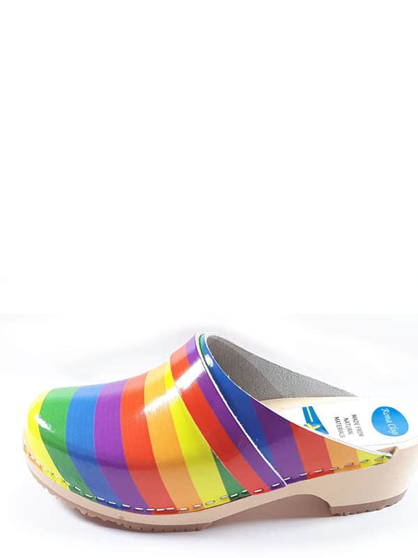 כפכפי עץ גאווה