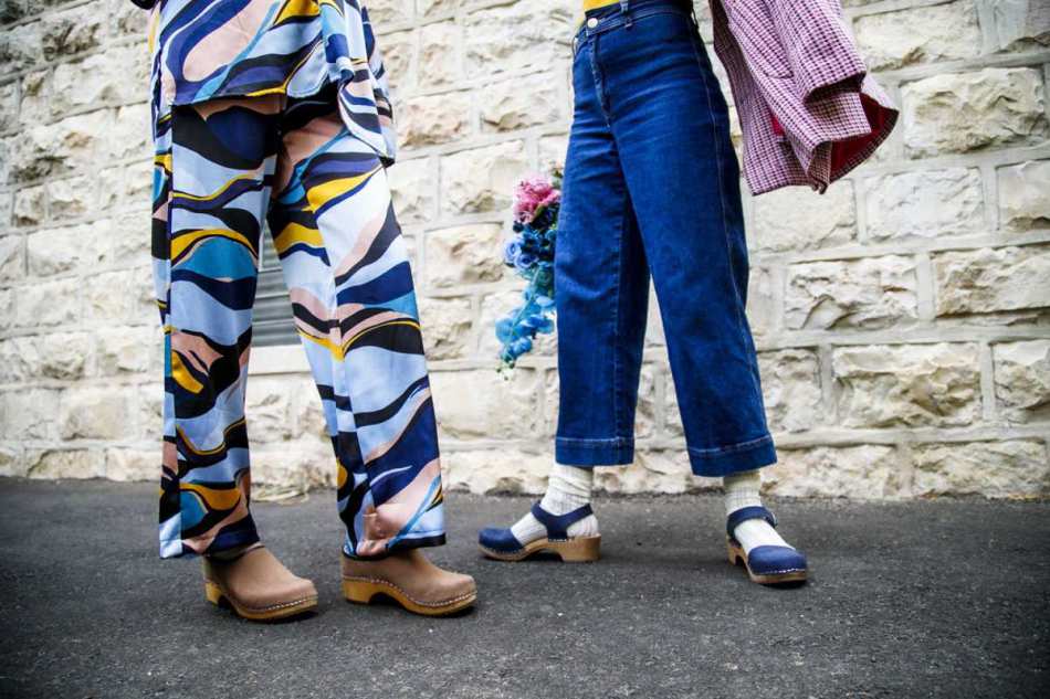 קרולינה חום בהיר