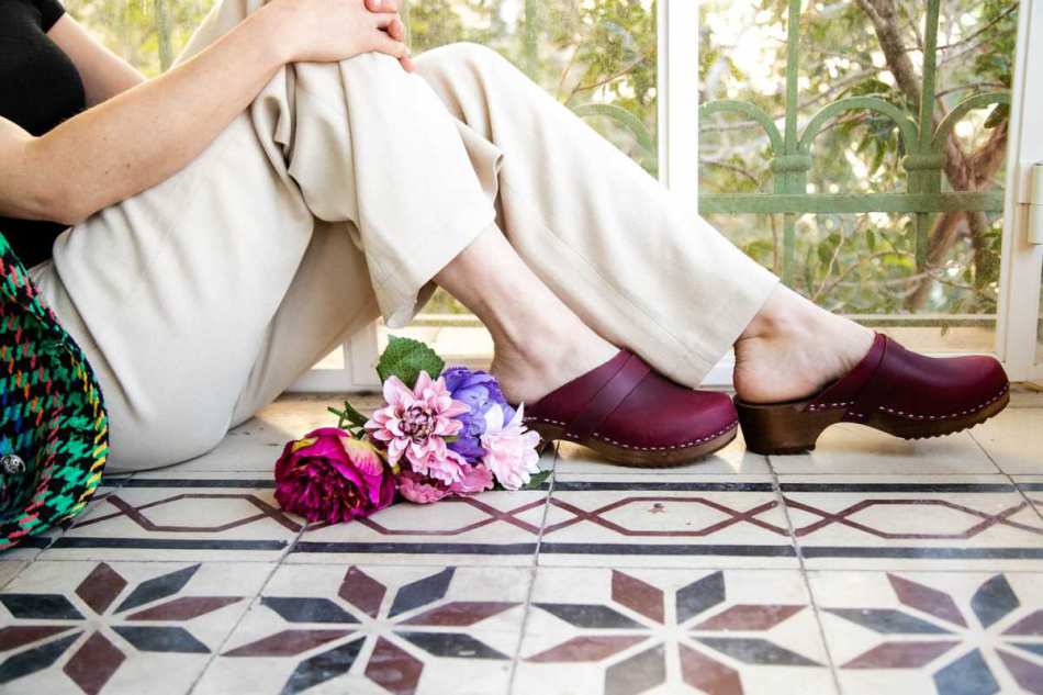 כפכפי עץ רונה קבקבים בורדו