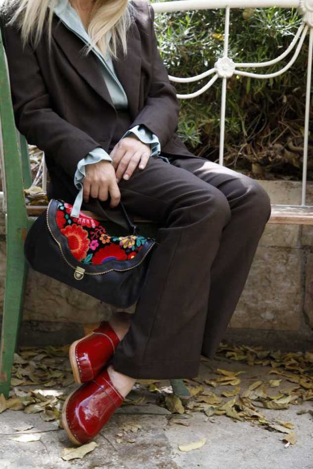 קבקבי עץ בורדו לק