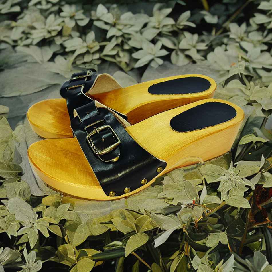 קבקבי עץ רונה כפכפי שול אוליביה שחור