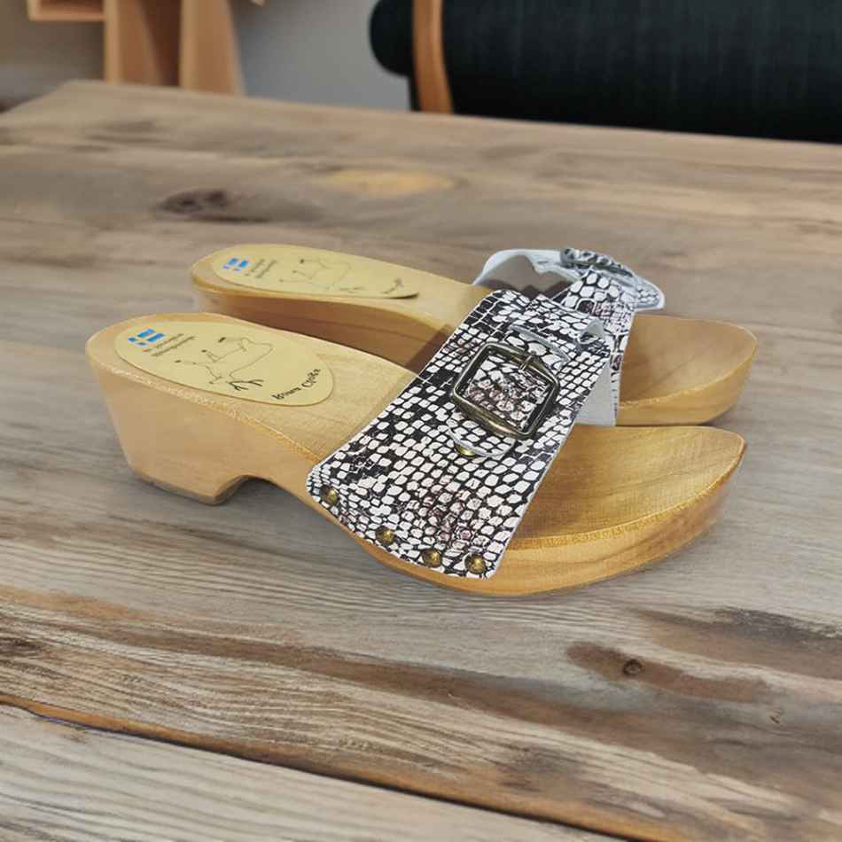 קבקבי עץ אוליביה נחש