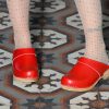 קבקבי עץ אדום מט RONA CLOGS